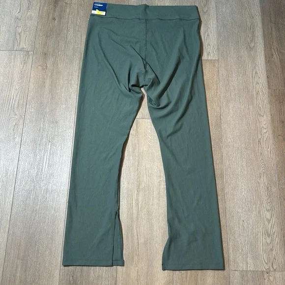 NWT! Extra High-Waisted PowerSoft Rib-Knit Split Flare Leggings - Size 2X💎 - Picture 10 of 12